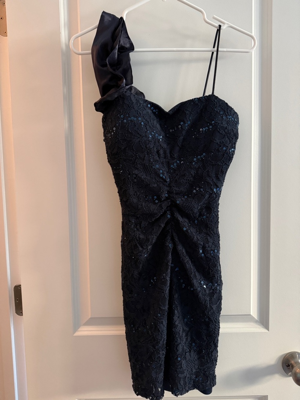 Jump Navy One-Shoulder Lace Cocktail Dress
